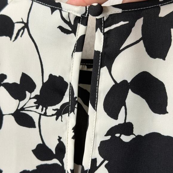 Who What Wear Black White Floral Blouse Top Size M Button Cuff Long Sleeve Chic - Picture 5 of 10